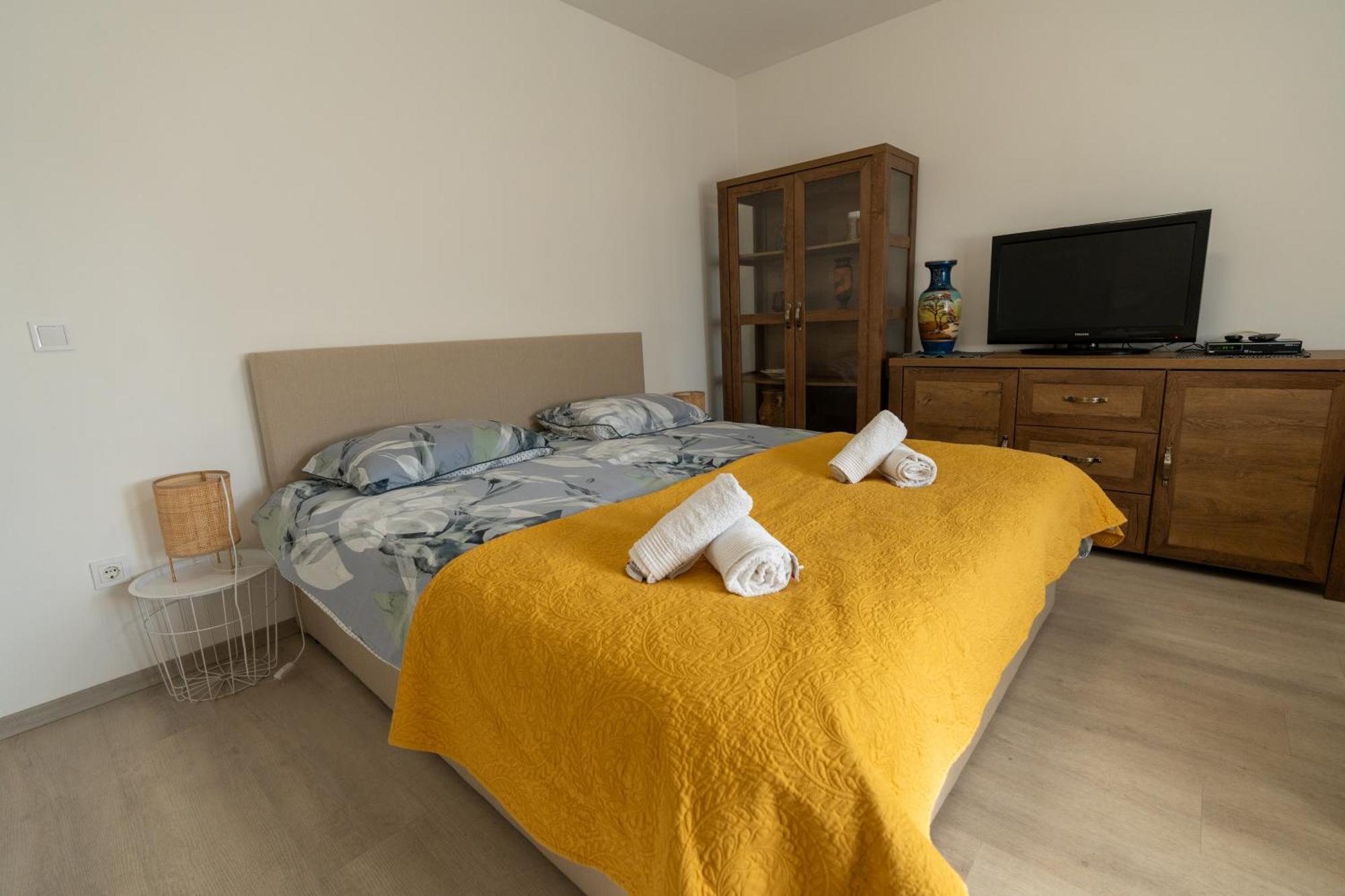 Two-Bedroom Apartment Rea In Rovinj Bagian luar foto