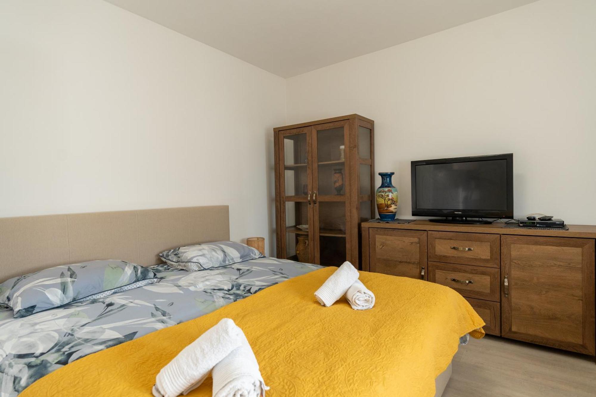 Two-Bedroom Apartment Rea In Rovinj Bagian luar foto