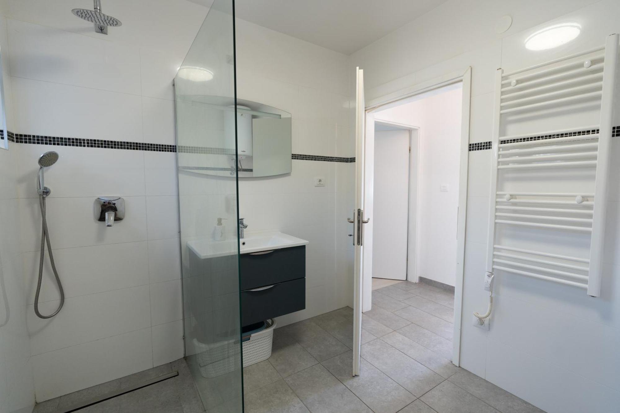 Two-Bedroom Apartment Rea In Rovinj Bagian luar foto
