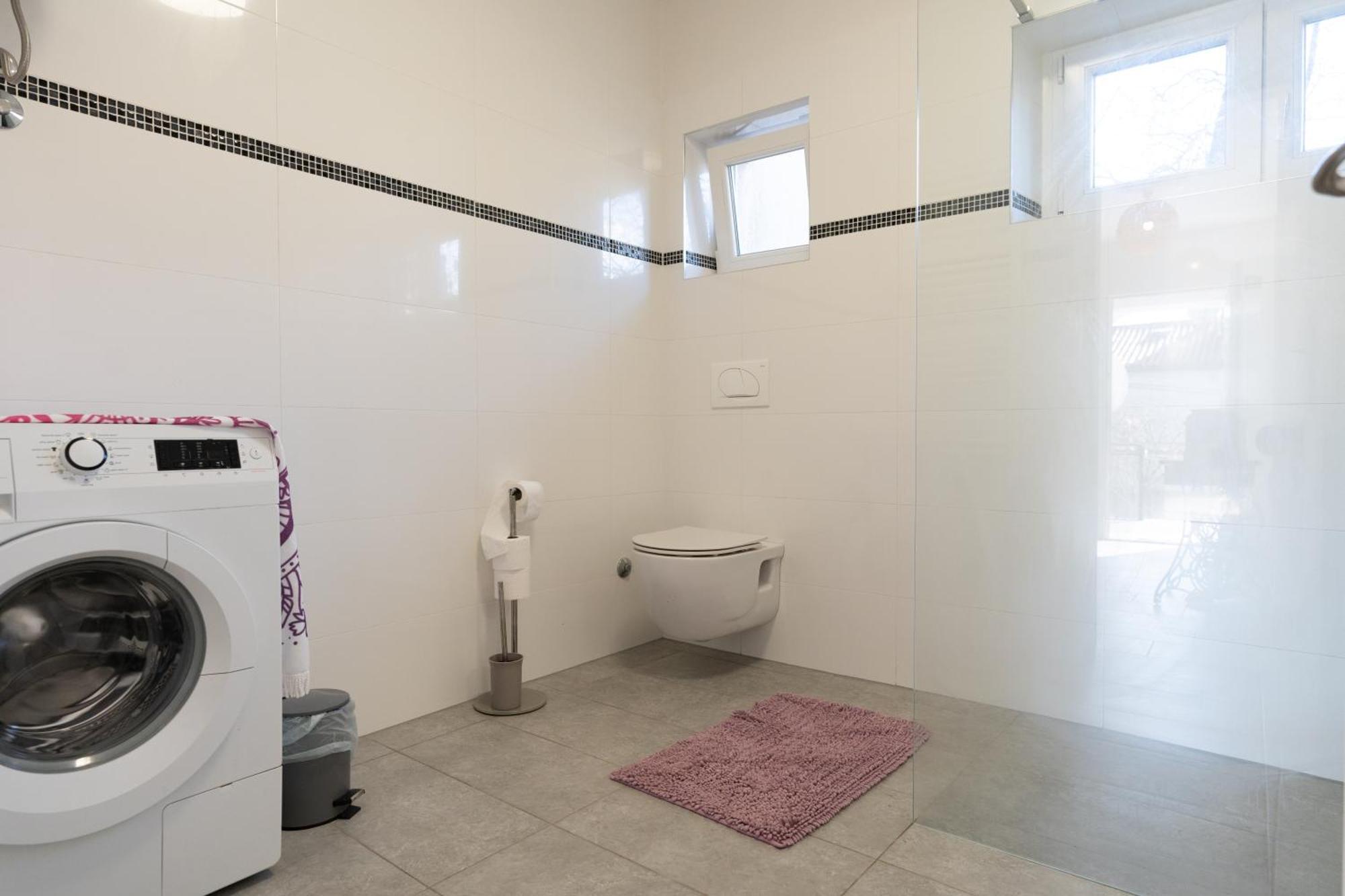 Two-Bedroom Apartment Rea In Rovinj Bagian luar foto